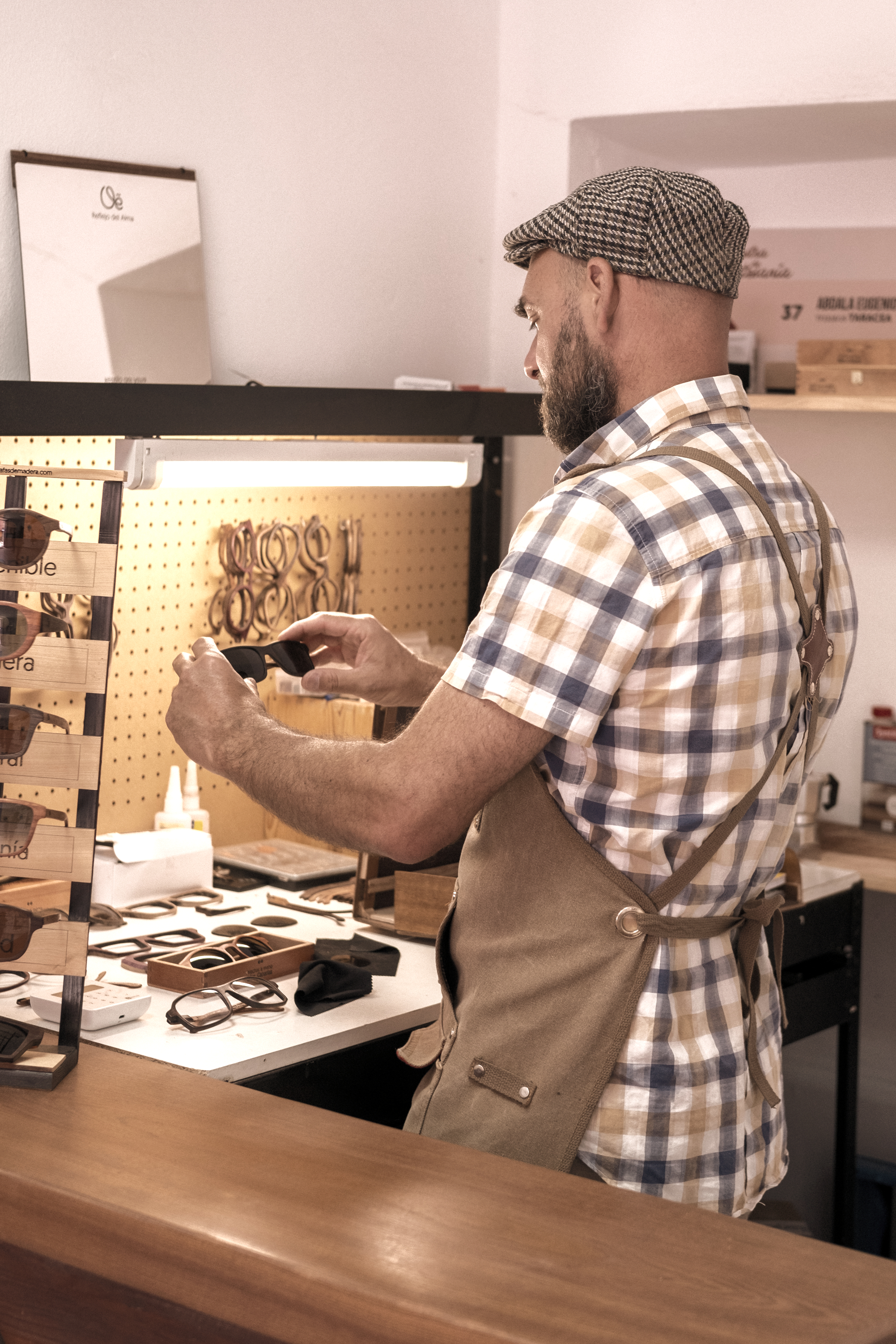 Taller Oe Gafas de Madera